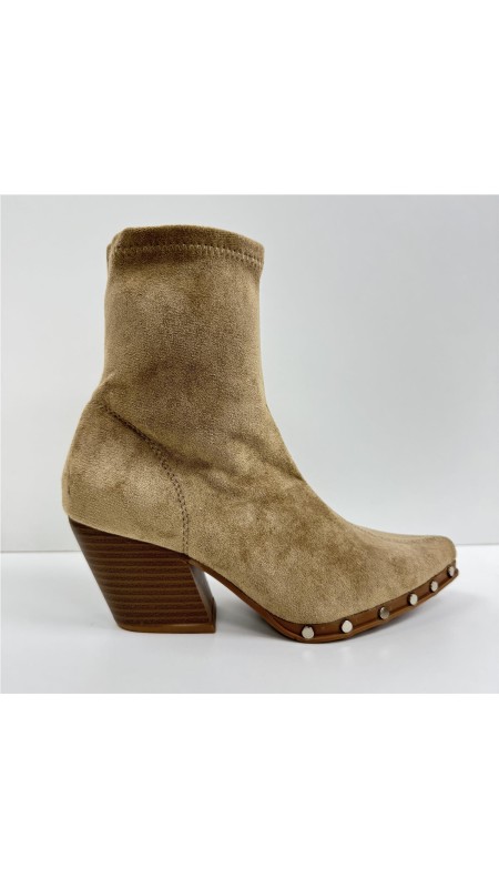 BOTIN SERRAJE TACHUELAS BEIG