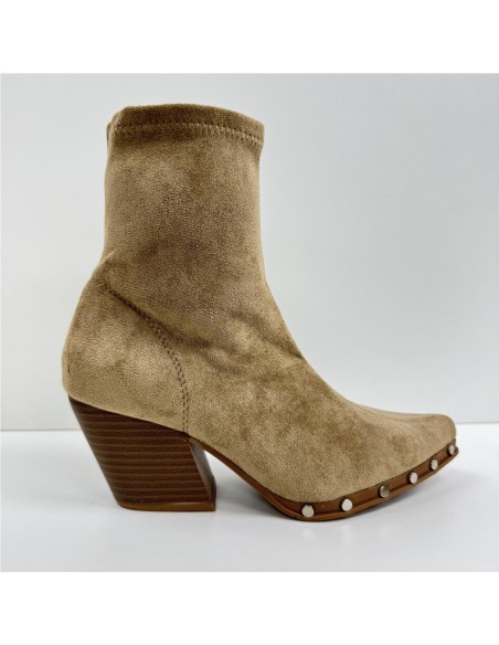 BOTIN SERRAJE TACHUELAS BEIG