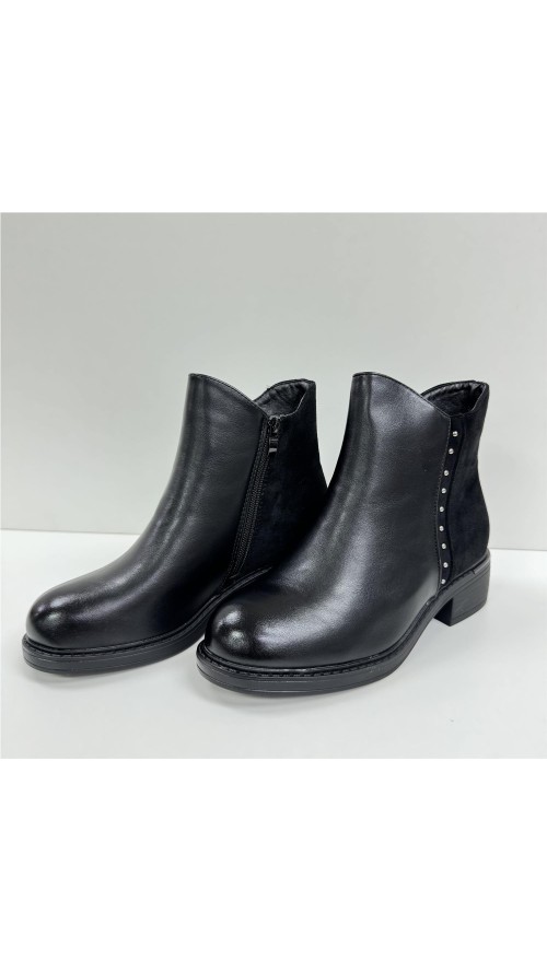BOTA COMBINADA CON TACHUELAS NEGRO