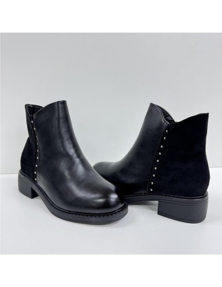 BOTA COMBINADA CON TACHUELAS NEGRO