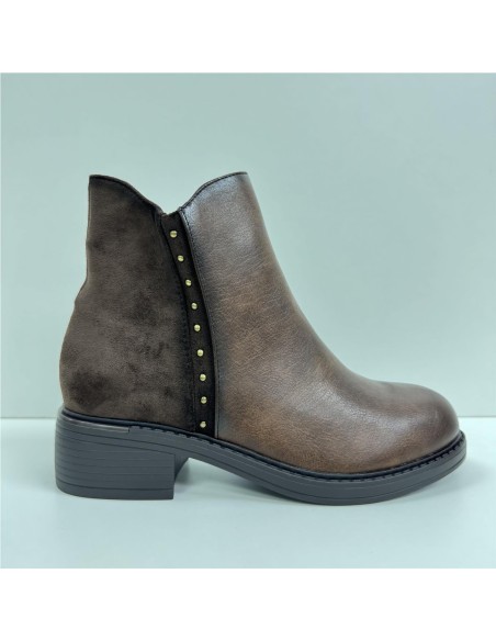 BOTA COMBINADA CON TACHUELAS MARRON
