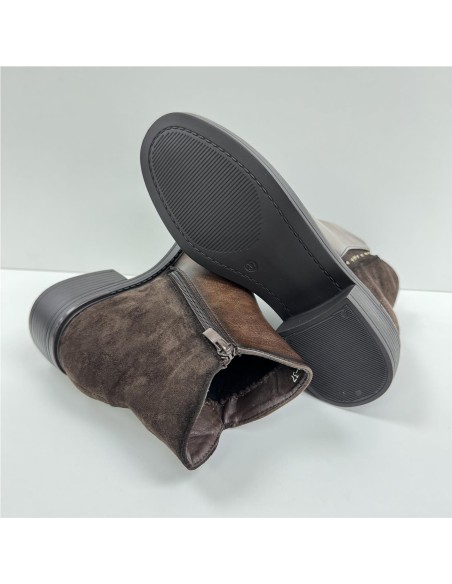 BOTA COMBINADA CON TACHUELAS MARRON