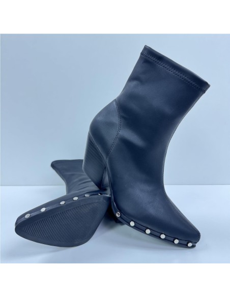 BOTIN TACHUELAS NEGRO