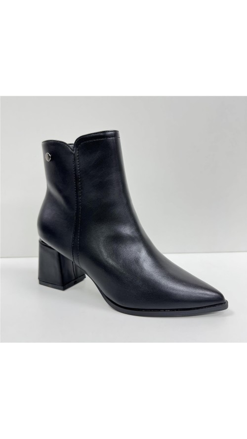 BOTA POLIPIEL ADORNO TACON NEGRO