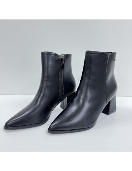 BOTA POLIPIEL ADORNO TACON NEGRO