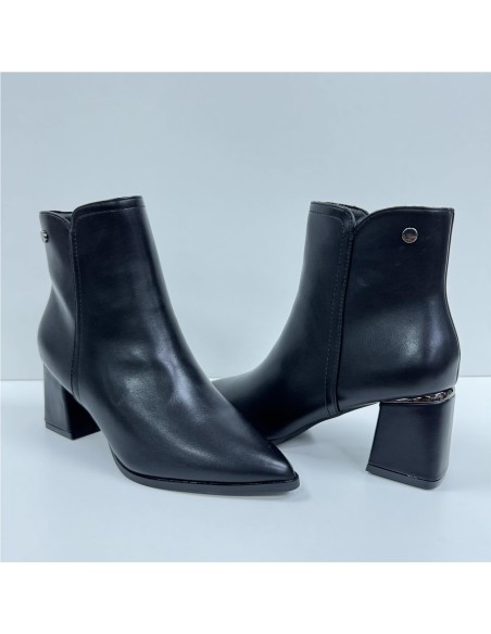 BOTA POLIPIEL ADORNO TACON NEGRO
