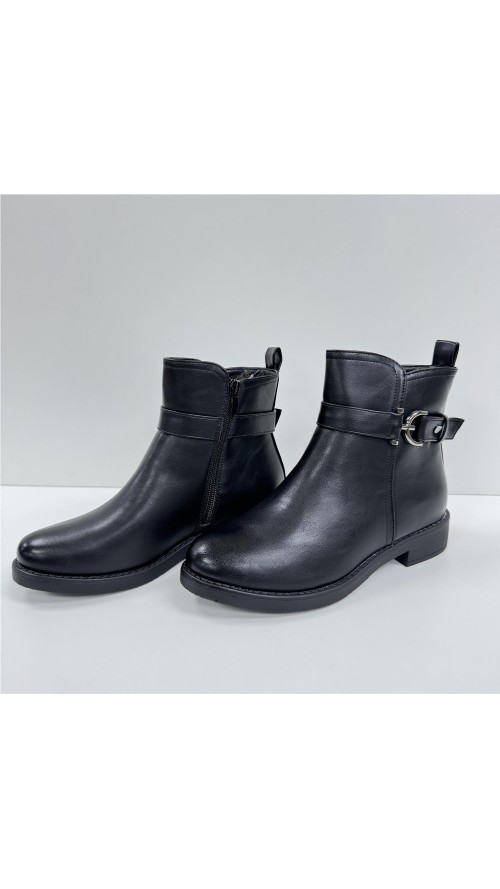 BOTA  CORTA ADORNO LATERAL NEGRO