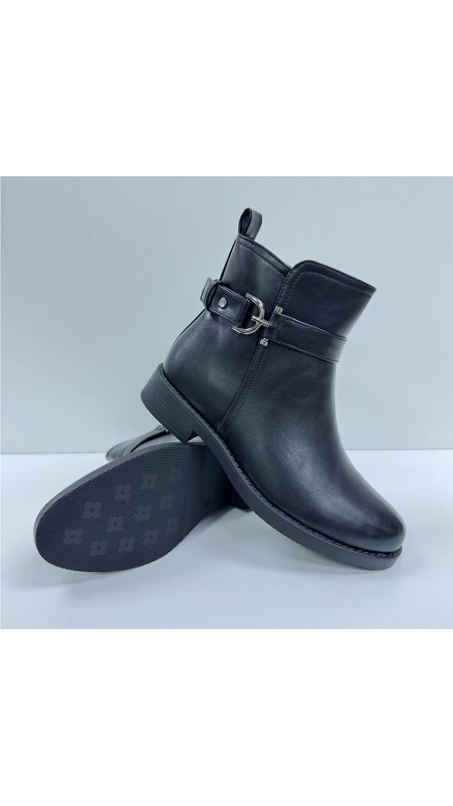 BOTA  CORTA ADORNO LATERAL NEGRO