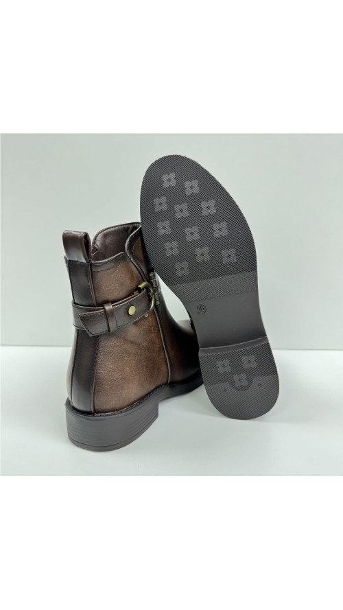 BOTA  CORTA ADORNO LATERAL MARRON
