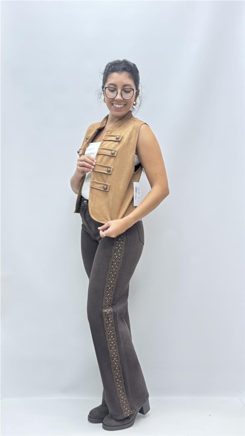 CHALEQUILLO IRINA CAMEL