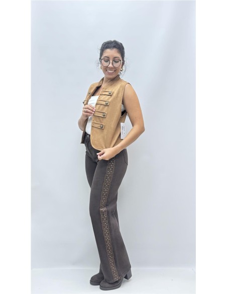 CHALEQUILLO IRINA CAMEL