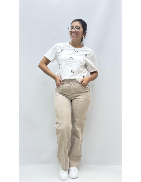 CAMISETA LETRAS BLANCO