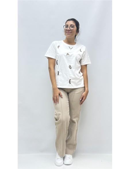 CAMISETA LETRAS BLANCO