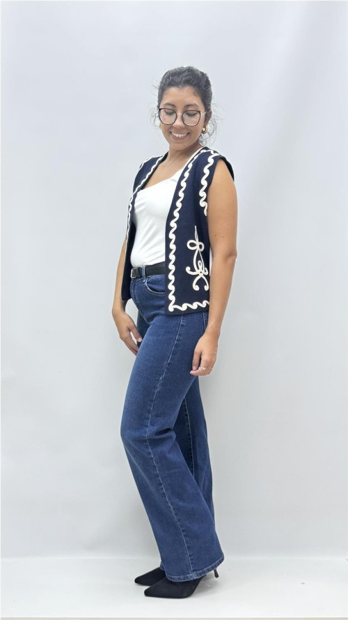 PANTALON CON CINTURON ALI VAQUERO