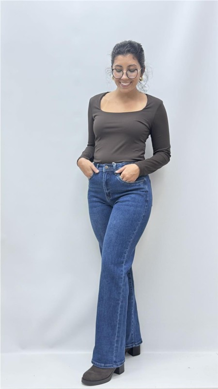 PANTALON REGULAR CHARI VAQUERO 2