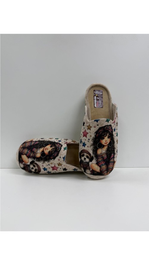 ZAPATILLO FILTRO CON PERRO CAMEL