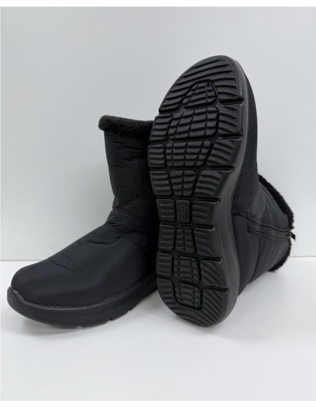 BOTA IMPERMEABLE CON VELCRO NEGRO