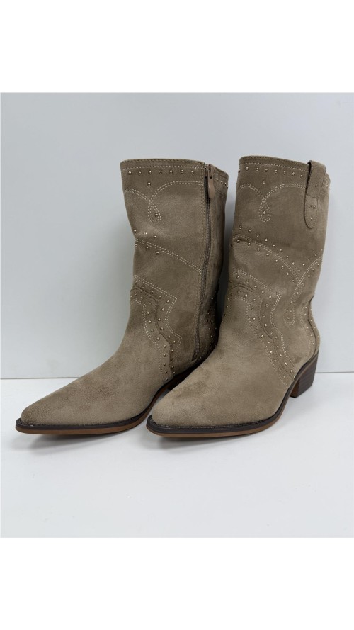 BOTIN CON TACHUELAS TAUPE