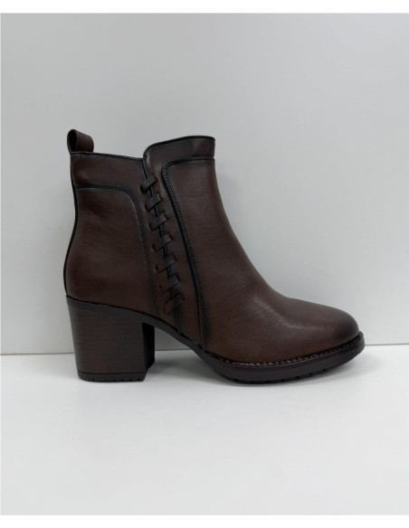 BOTIN RIVETE LATERAL MARRON