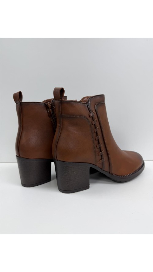 BOTIN RIVETE LATERAL CAMEL
