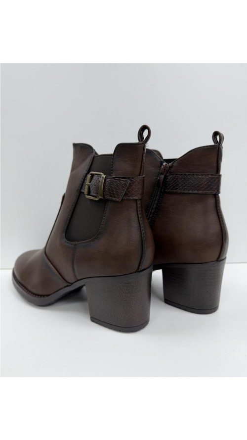 BOTIN ELASTICO CON HEBILLA MARRON