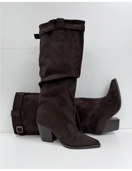 BOTA ARRUGADA COW BOY HEBILLA MARRON