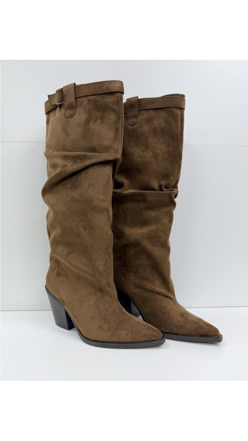 BOTA ARRUGADA COW BOY HEBILLA CAMEL