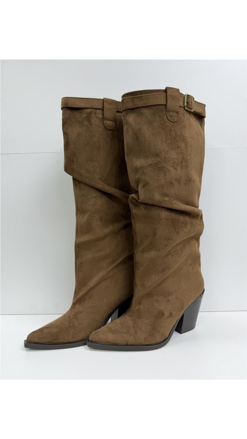 BOTA ARRUGADA COW BOY HEBILLA CAMEL