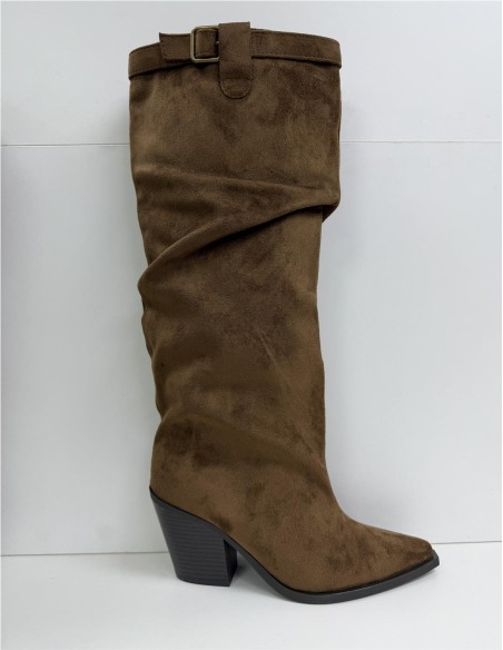 BOTA ARRUGADA COW BOY HEBILLA CAMEL
