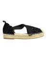 SANDALIA BORDADA CON ELASTICOS NEGRO