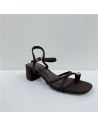 SANDALIA TIRAS MARRON