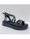 SANDALIA TIRAS HEBILLA LATERAL NEGRO