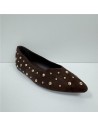 MANOLETINA TACHUELAS DE PICO MARRON