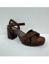 SANDALIA CRUZADA MARRON